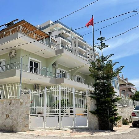 Villa Xhevdet Sarandë Eksteriør billede