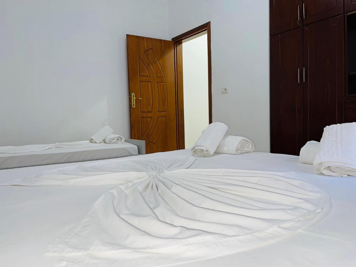 Villa Xhevdet Sarandë Eksteriør billede