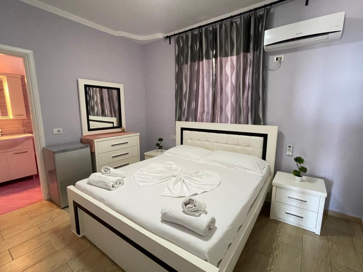 Villa Xhevdet Sarandë Eksteriør billede
