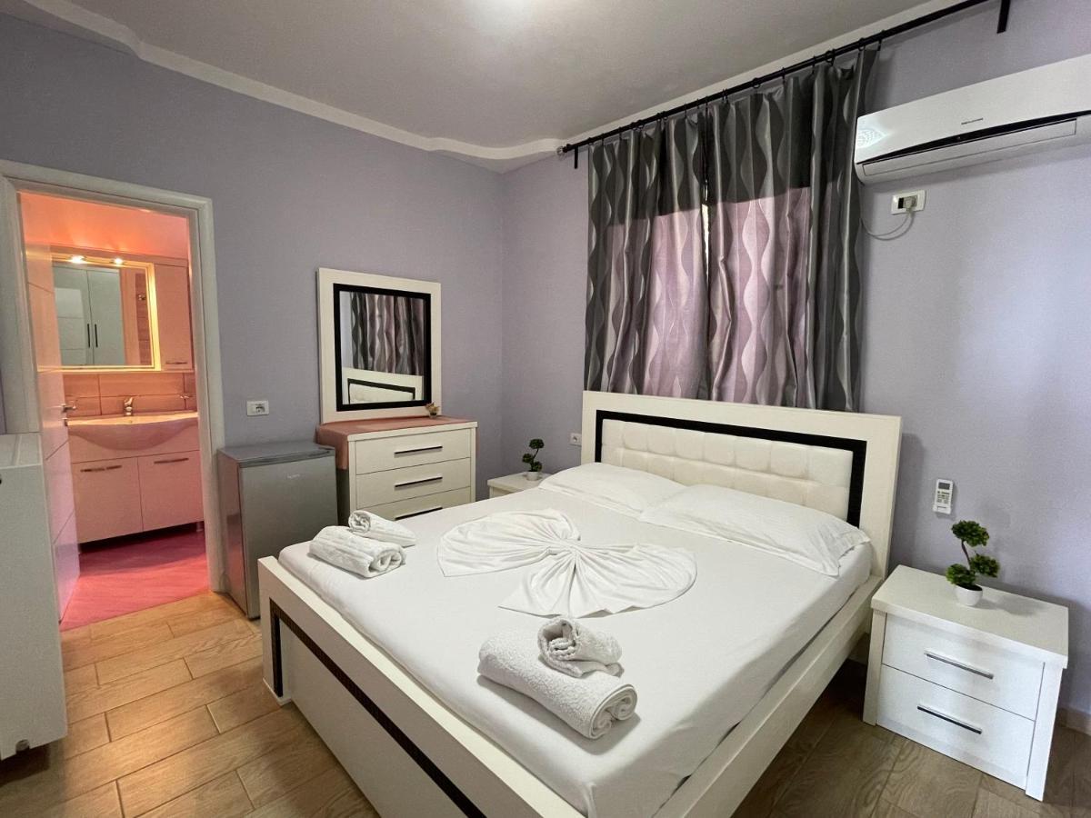 Villa Xhevdet Sarandë Eksteriør billede