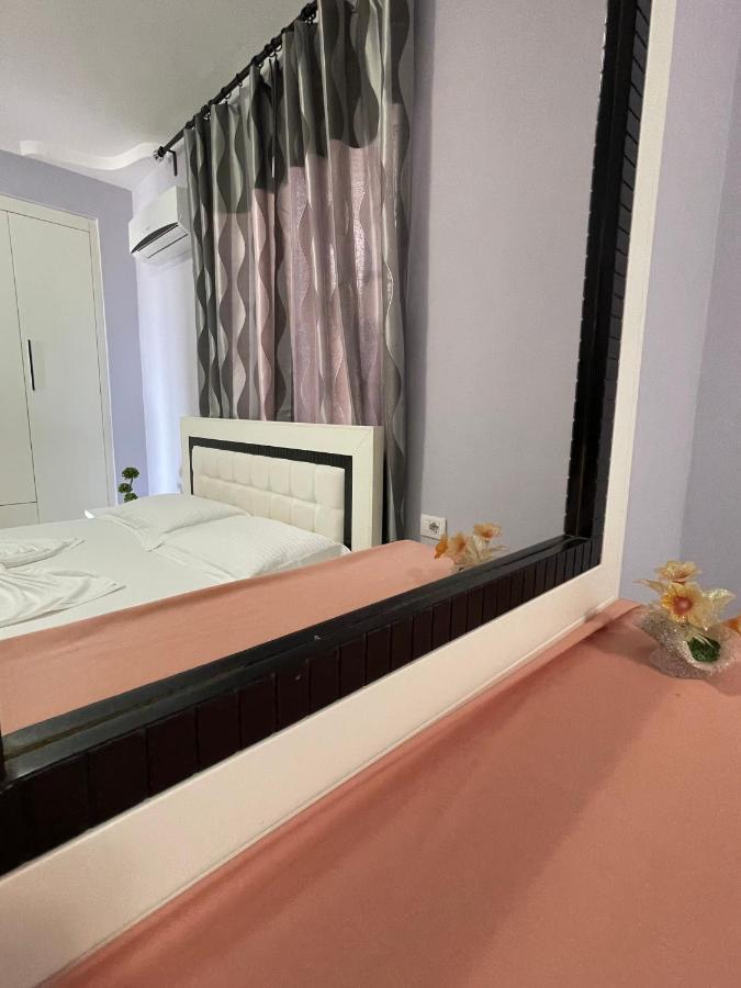 Villa Xhevdet Sarandë Eksteriør billede