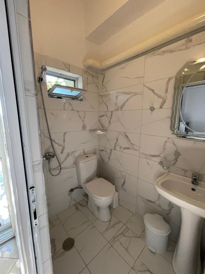 Villa Xhevdet Sarandë Eksteriør billede