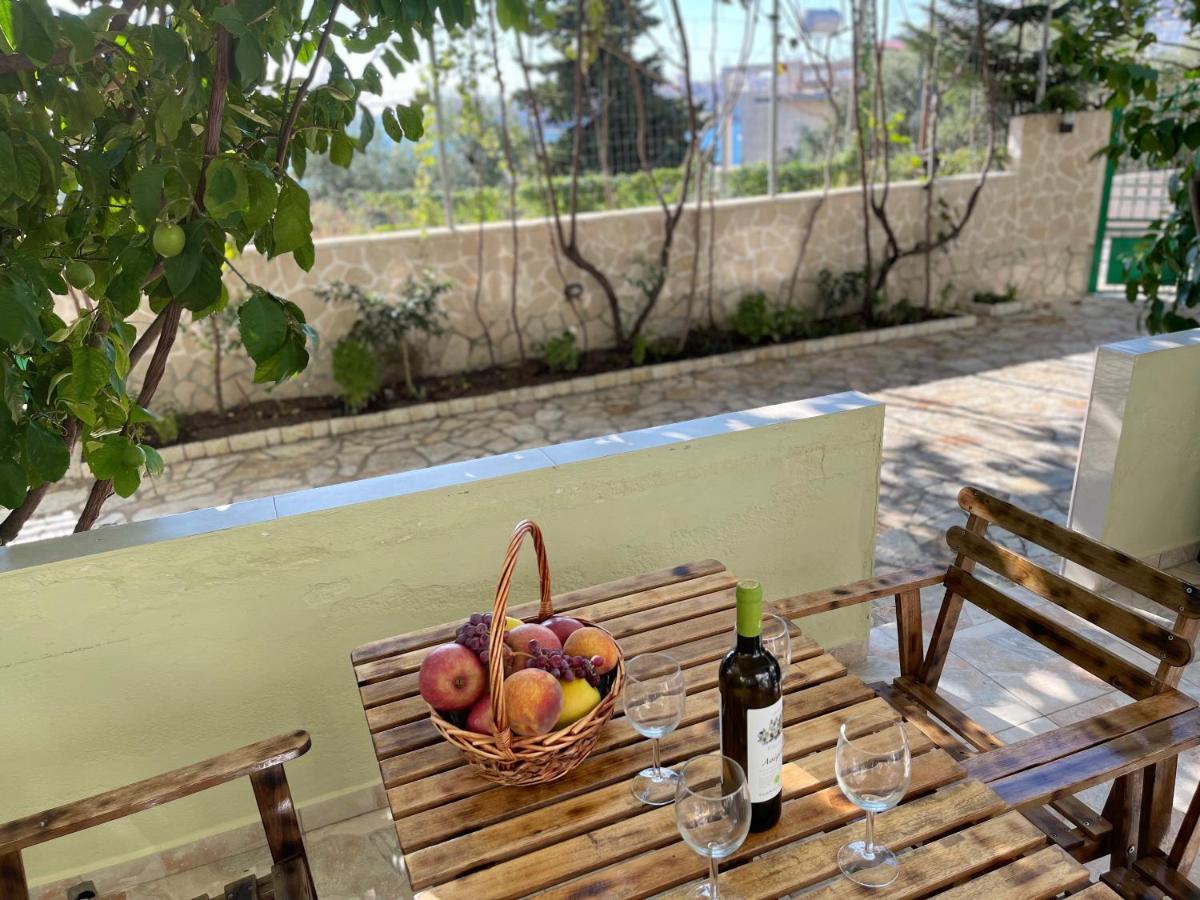 Villa Xhevdet Sarandë Eksteriør billede